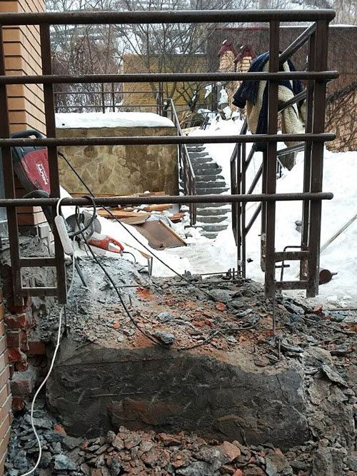 Дмонтаж бетонной лестницы